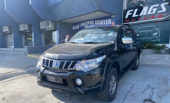 MITSUBISHI L200 TRITON 2.4 16V TURBO DIESEL SPORT HPE CD 4P 4X4 AUTOMÁTICO